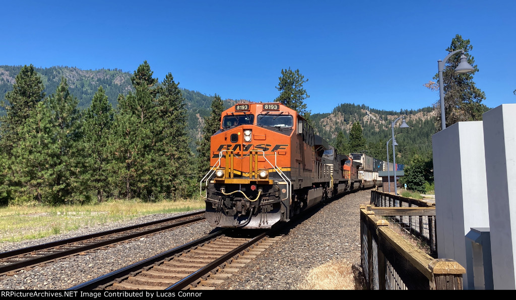 BNSF Intermodal Coasts Downhill